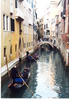 gondolas_narrow