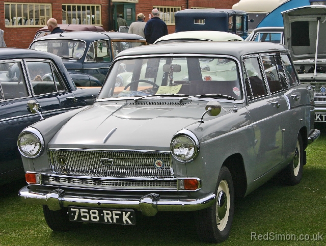 Austin A55 Cambridge MkII Countryman front