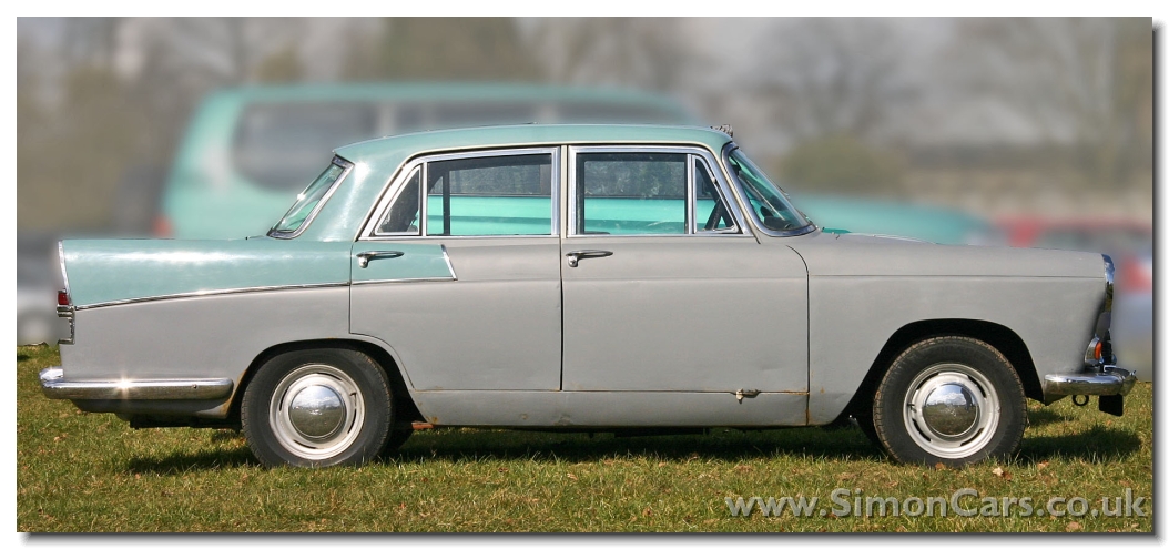 Austin A55 MkII Cambridge side