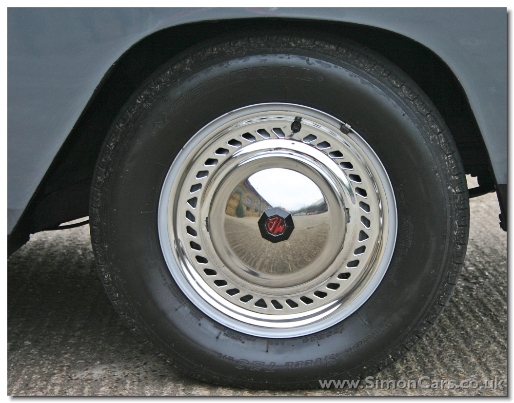 MG Magnette IV wheel