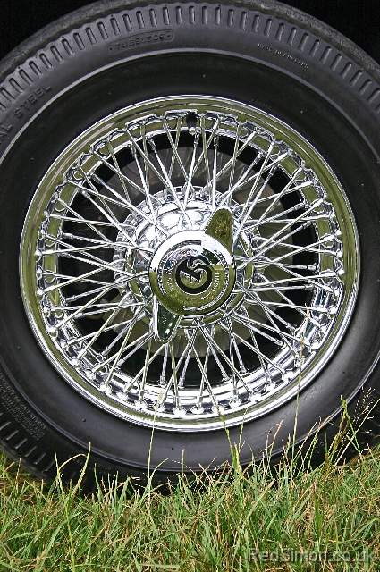 w_Daimler 2-5litre V8 wheel